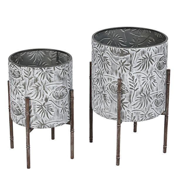 LuxenHome Set Of 2 Coastal Distressed White And Gray Metal Cachepot Planters With Metal Stand Luxen Home