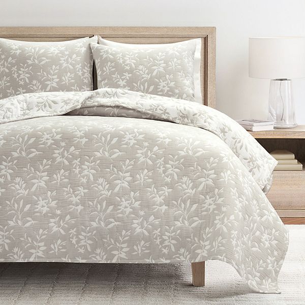 Lush Decor Floral Jacquard Reversible Soft Matelasse Quilt Set Lush Décor