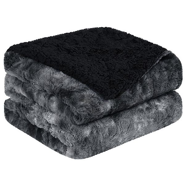 Luxury Shaggy Faux Fur Blanket Reversible Throw Blanket For Sofa, Couch And Bed PiccoCasa