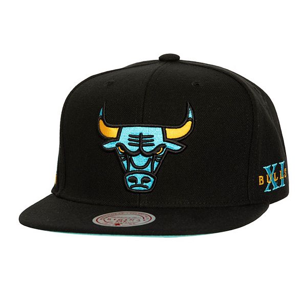 Кепка Mitchell & Ness Черная Chicago Bulls 30 Years Core Snapback Mitchell & Ness