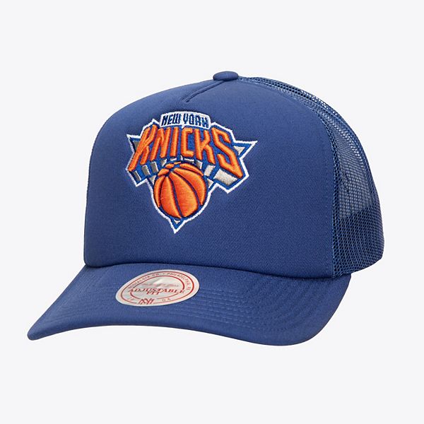 Кепка Mitchell & Ness Синяя New York Knicks Core Evergreen OTC Trucker Регулируемая Mitchell & Ness