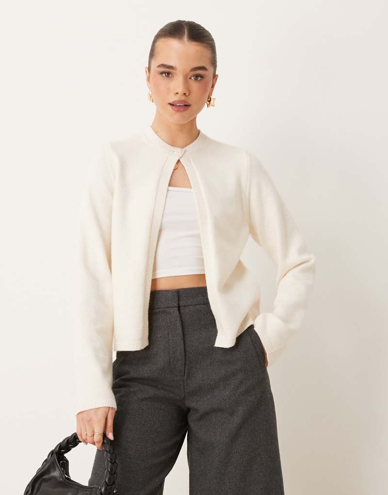 Gina Tricot knitted cardigan with one button detail in cream GINA TRICOT