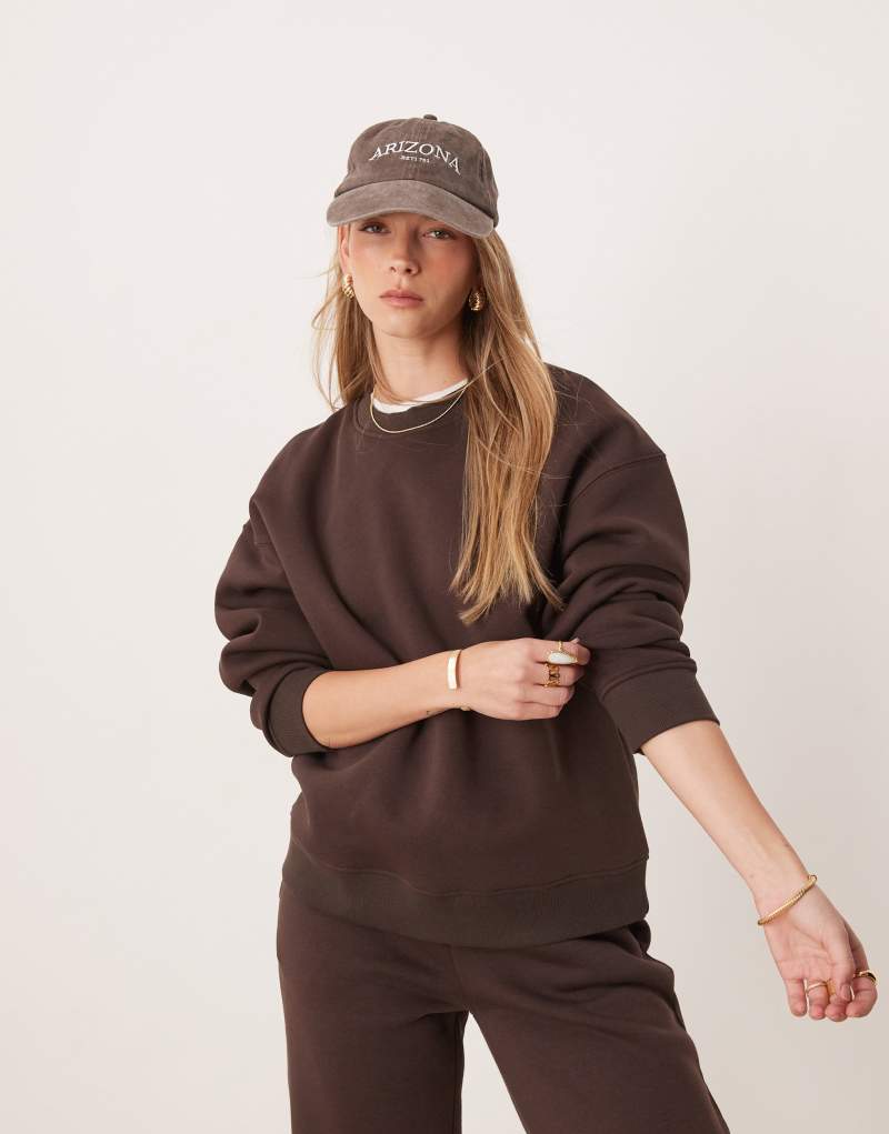 Gina Tricot oversized sweatshirt in dark brown GINA TRICOT