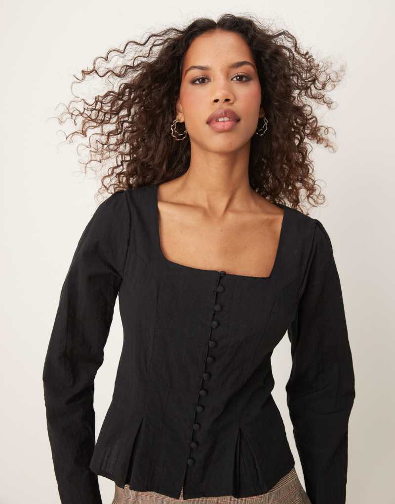 Nobody's Child Minerva pleat top in black Nobody's Child