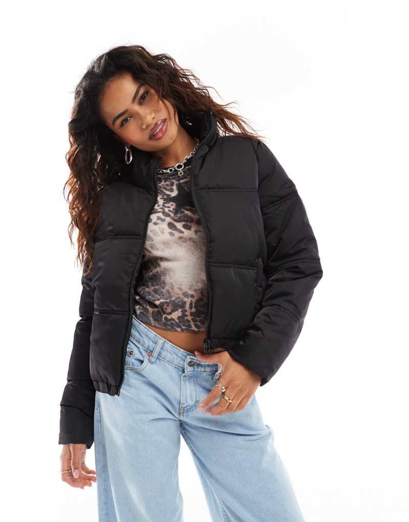 Noisy May cropped puffer jacket in black Noisy May