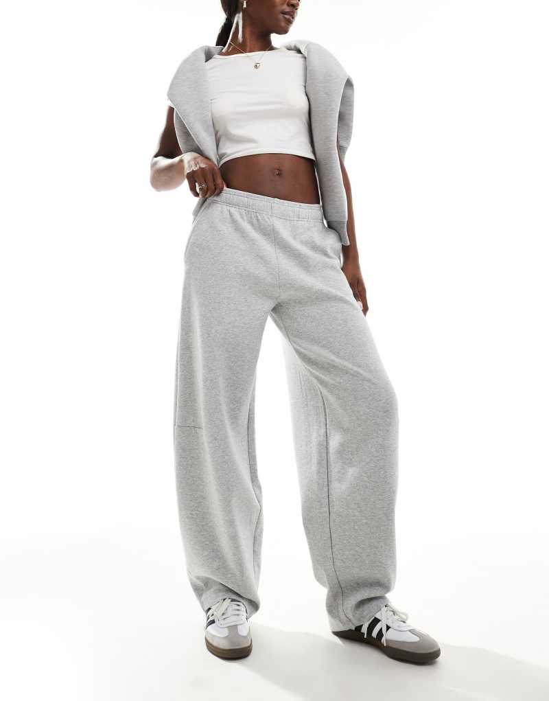 Stradivarius balloon sweatpants in gray Stradivarius