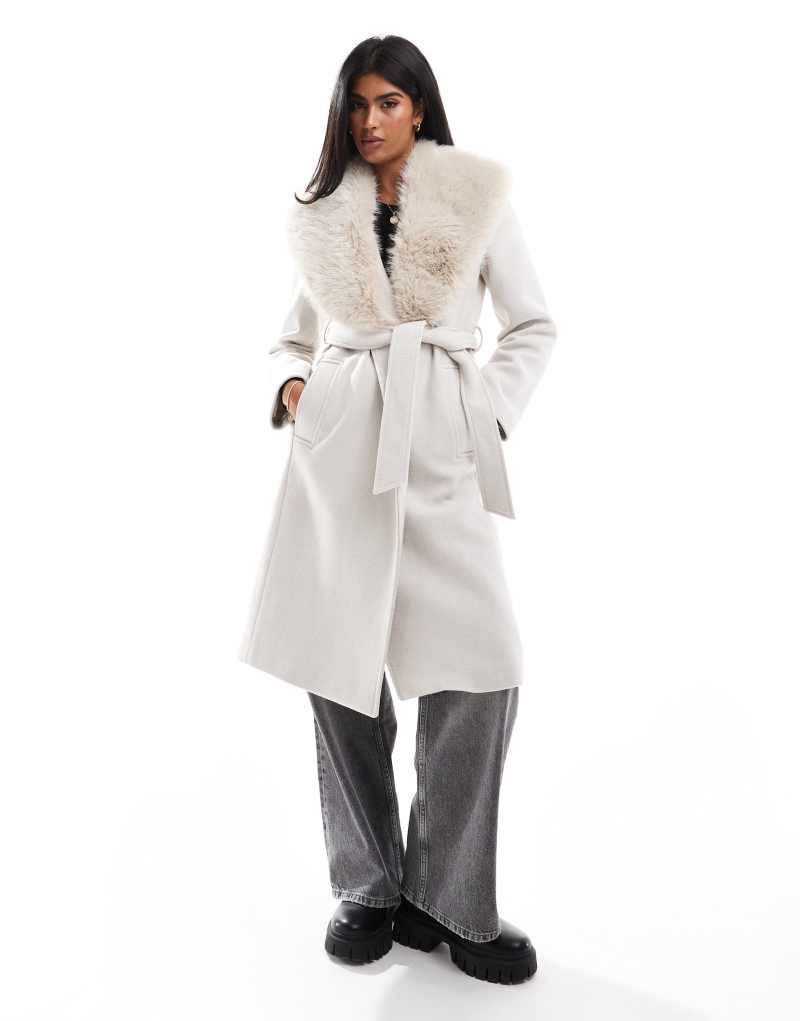 Stradivarius longline coat with faux fur collar detail in ecru Stradivarius