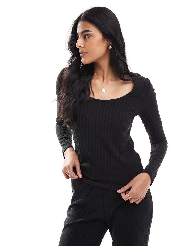 Vero Moda 2-way ribbed jersey top in black - part of a set VERO MODA