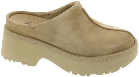 Клоги UGG Women's New Heights с легкой стелькой и замшевым верхом Ugg