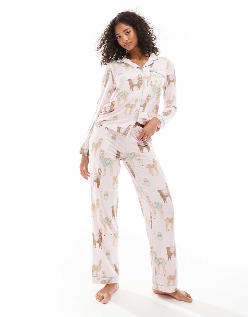 Chelsea Peers poly long sleeve revere top and pants pajama set in pink alpaca print Chelsea Peers