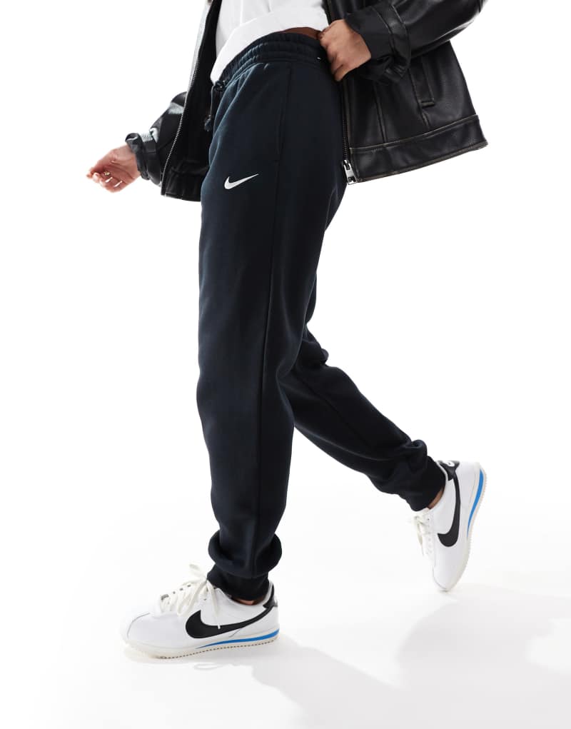 Nike Phoenix Fleece cuffed sweatpants in black Nike