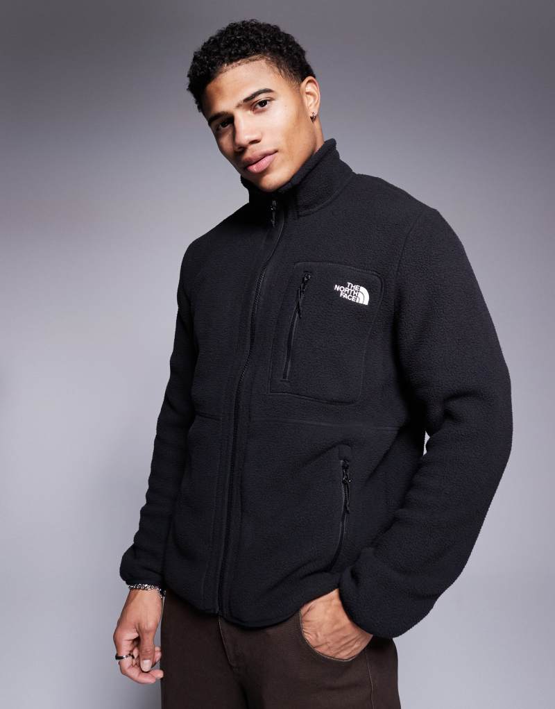 The North Face Yumiori Full Zip in black The North Face