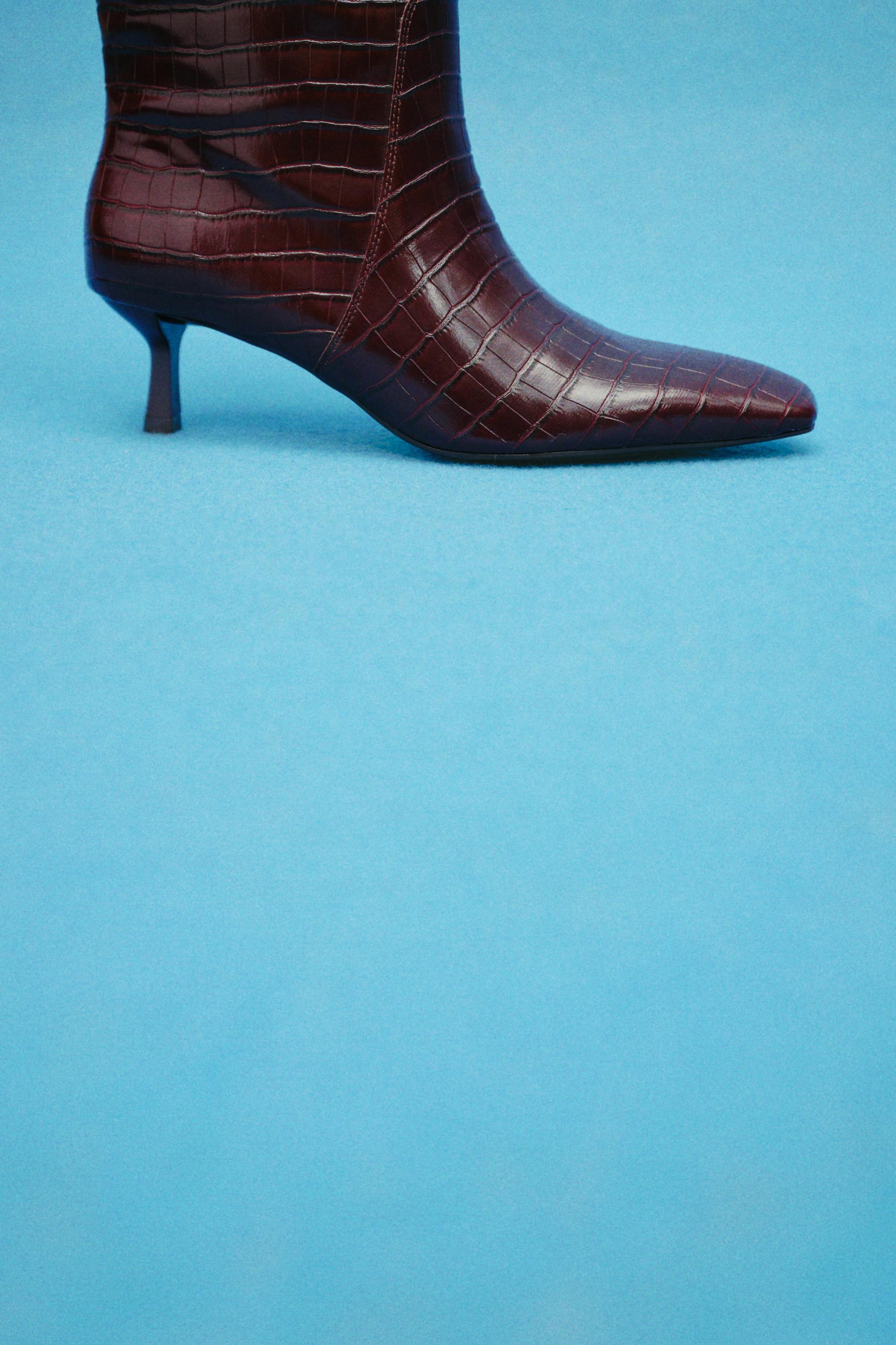 THIN HEEL EMBOSSED BOOTS Zara