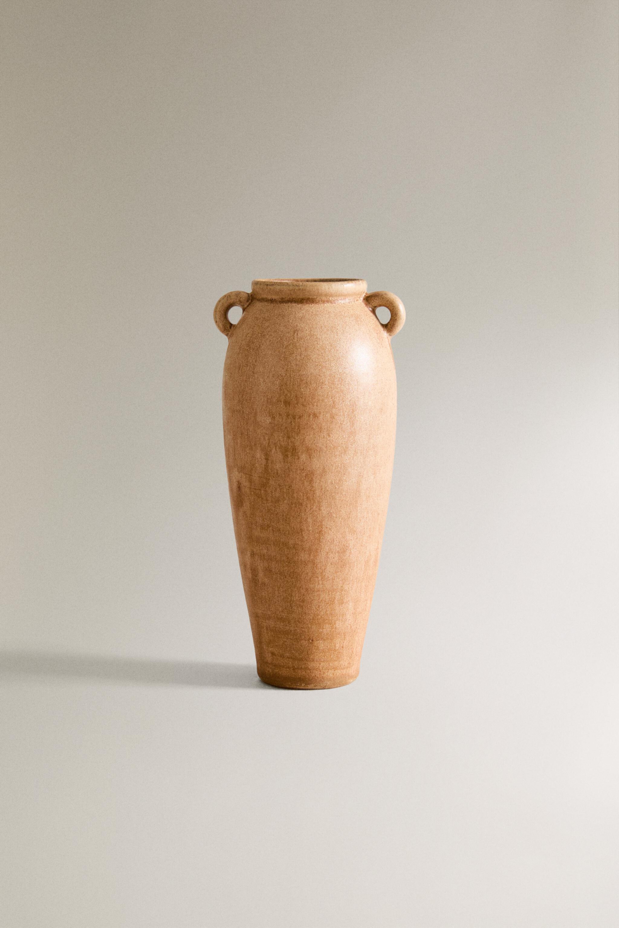 CERAMIC VASE WITH HANDLES Zara Home