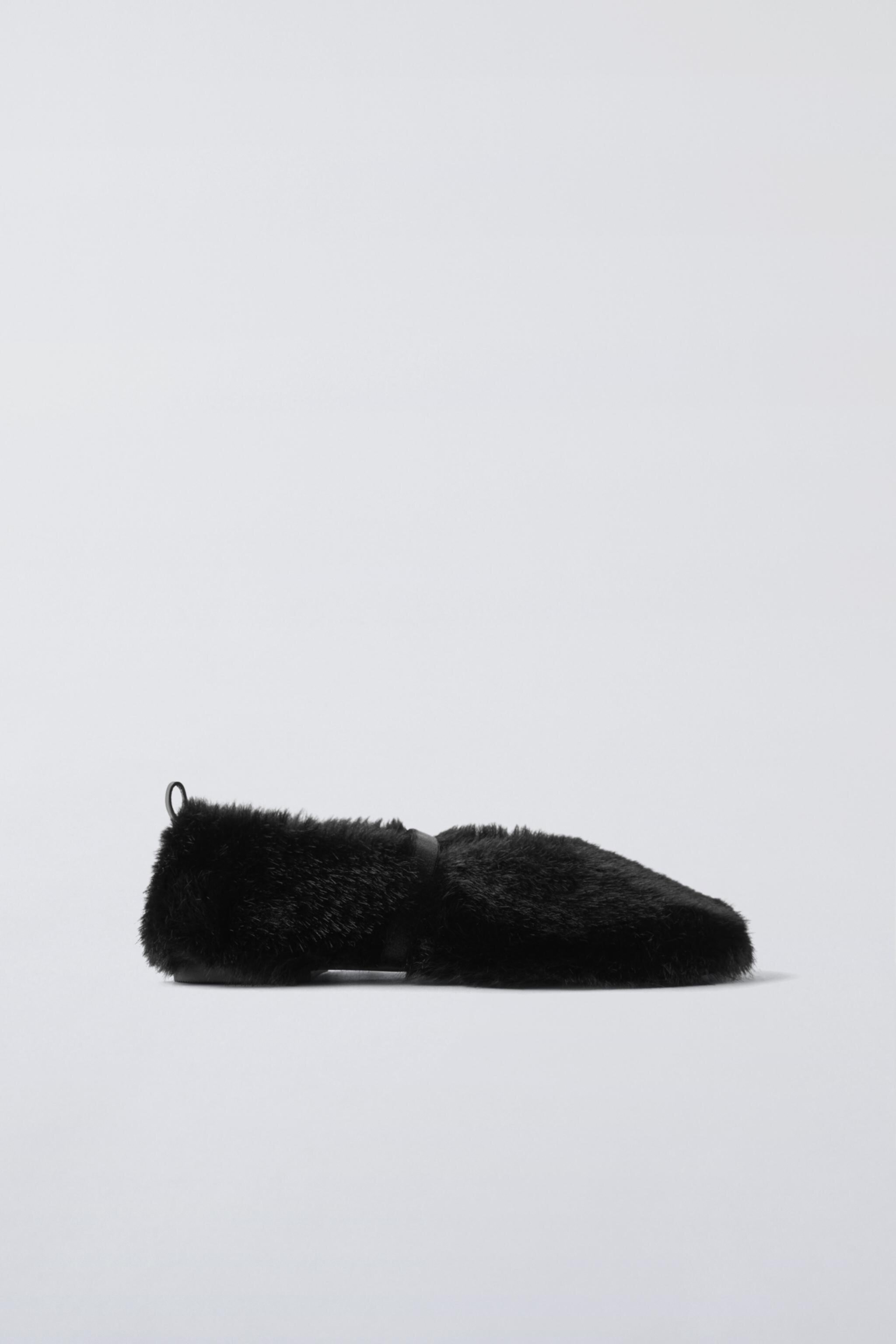 FAUX FUR MARY JANES LIMITED EDITION Zara