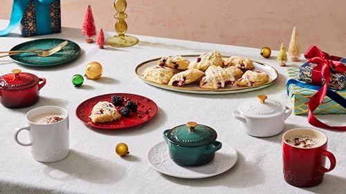 Кружка из каменной керамики коллекции Holly, 350 мл, с узором из остролиста Le Creuset