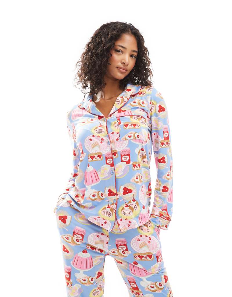 Chelsea Peers poly long sleeve revere top and pants pajama set in dessert print Chelsea Peers