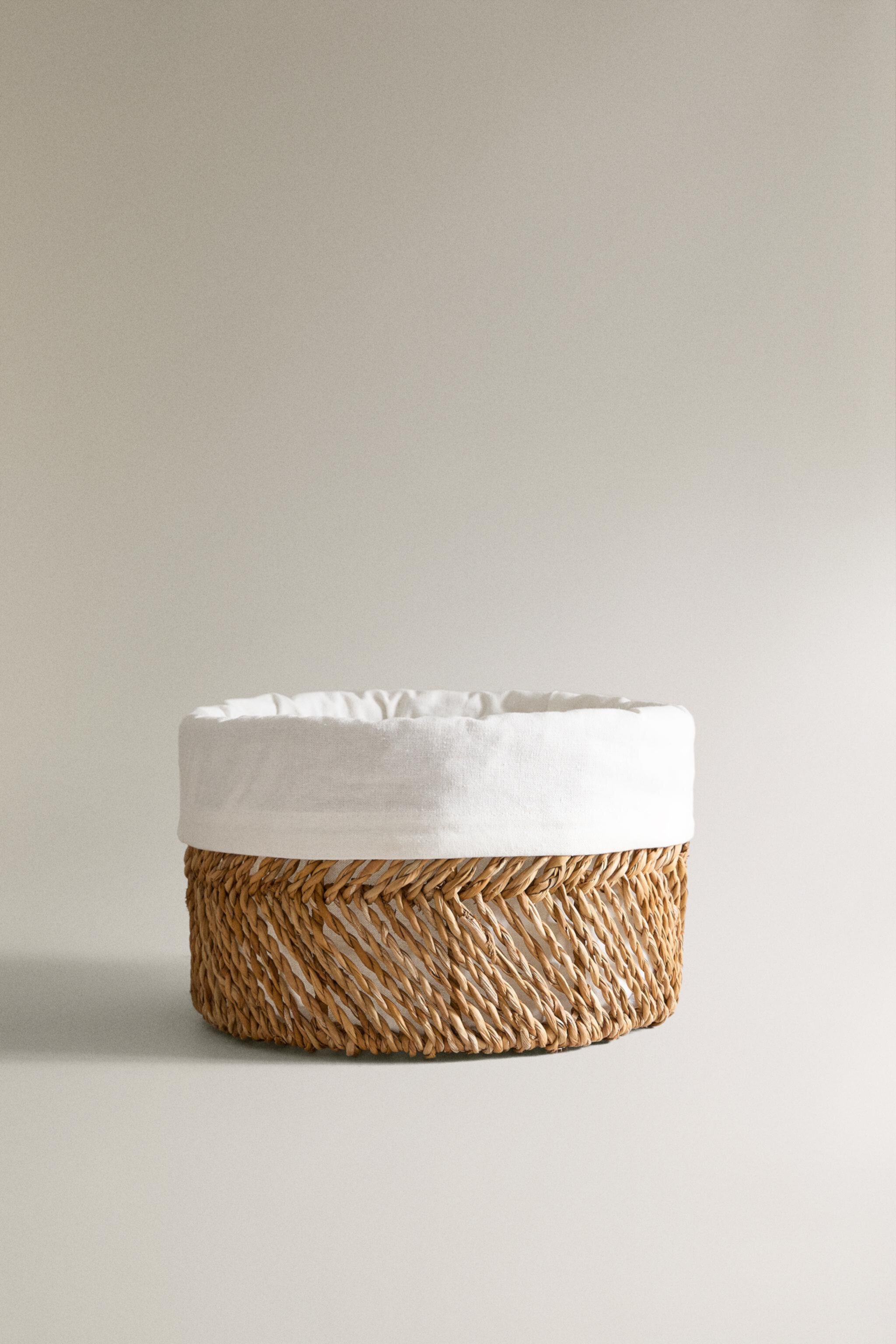 ROUND BASKET WITH COTTON LINING Zara Home