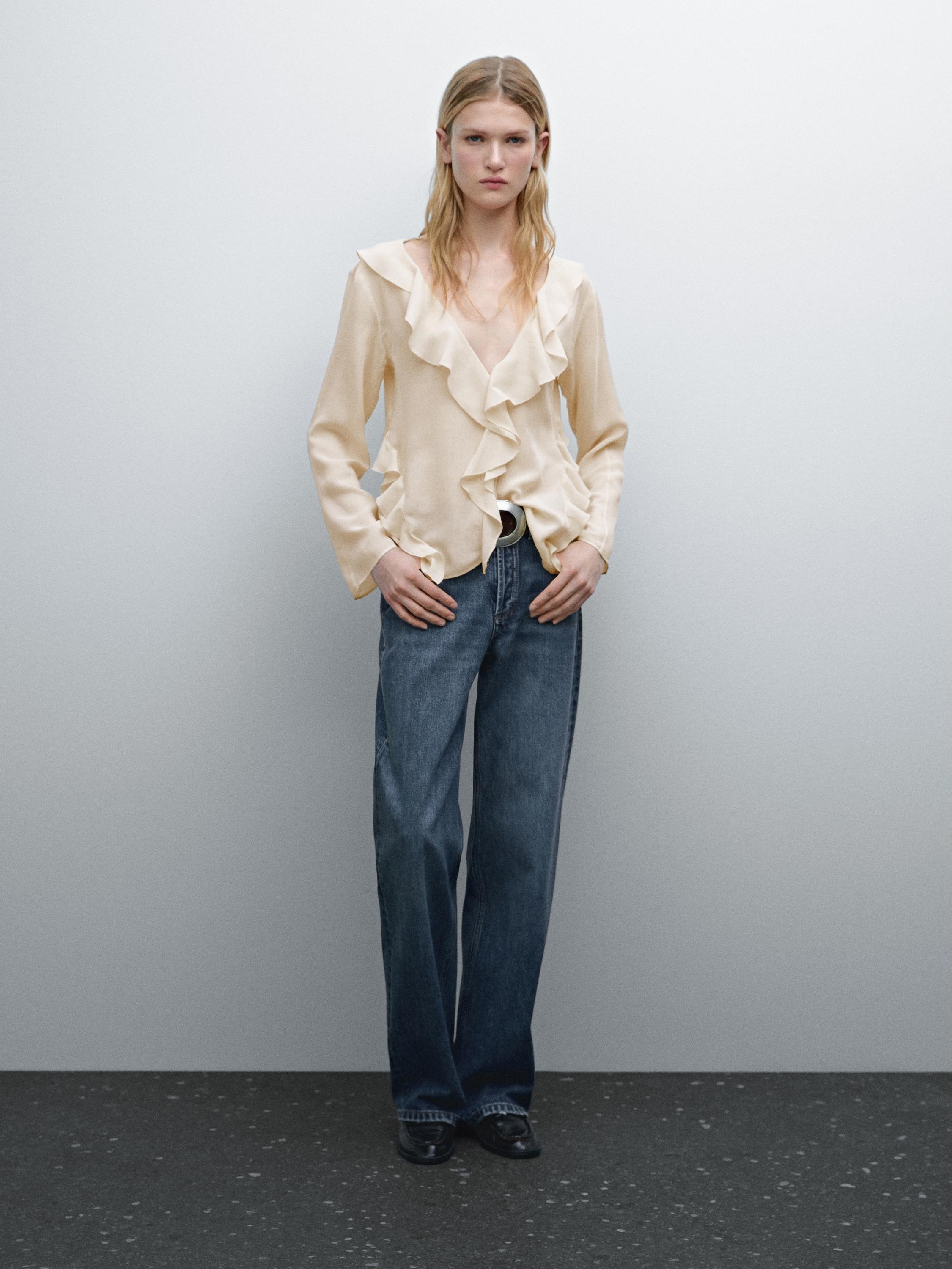 Ruffled shirt with asymmetric hem Massimo Dutti