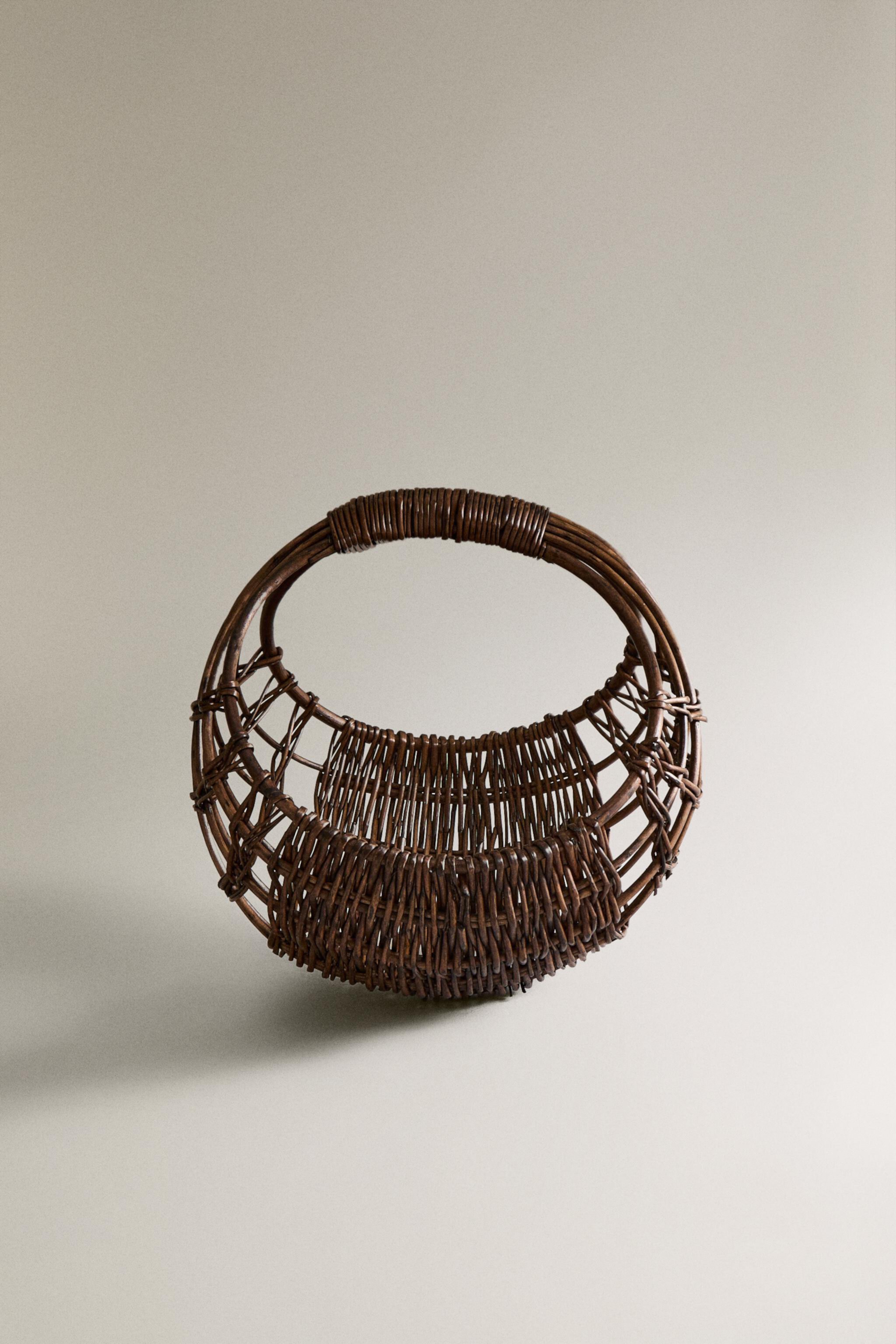 RATTAN STORAGE BASKET Zara Home