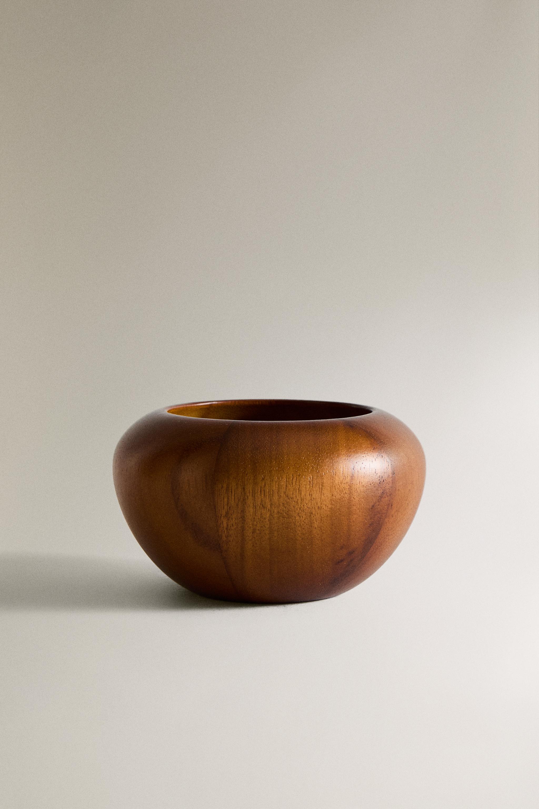 DECORATIVE TEAK BOWL Zara Home