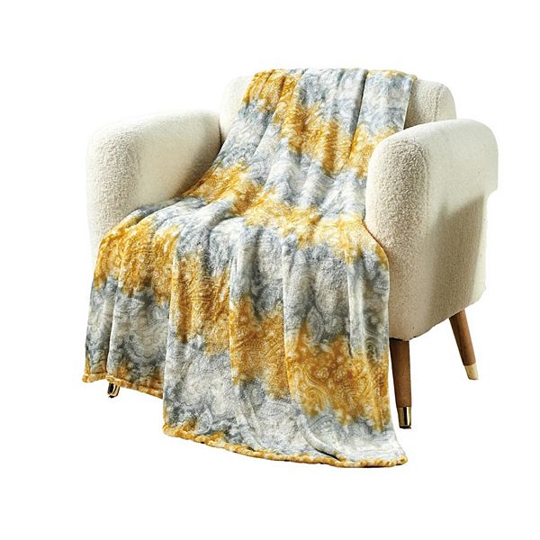 Cillia Micro Plush Decorative All Season Throw Blanket Plazatex