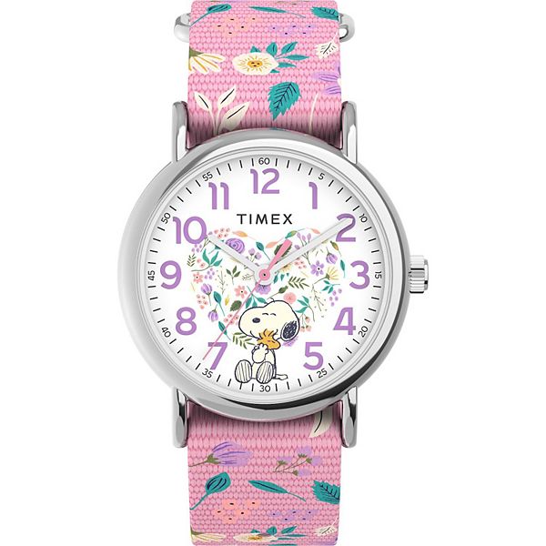 Часы Timex Weekender® x Peanuts с текстильным ремешком и циферблатом с Снупи и Woodstock, диаметр 38 мм Timex