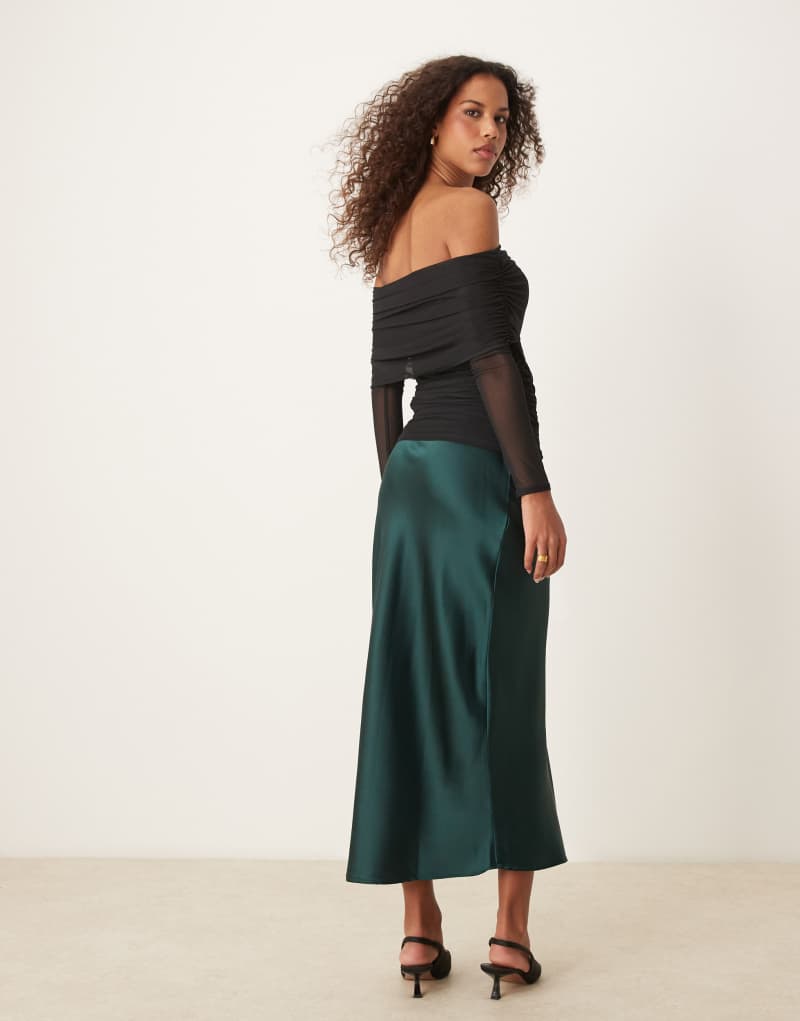 GINA TRICOT satin midi skirt in dark green Gina Tricot