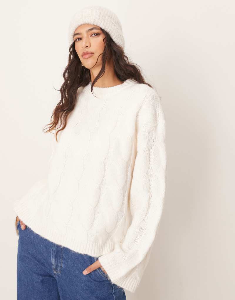 Gina Tricot chunky cable knit sweater in cream Gina Tricot