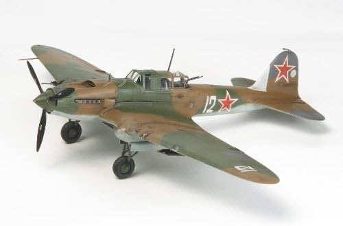 Модель самолета Tamiya 1/72 Илюшин Ил-2 Штурмовик, основные элементы, три варианта декалей Tamiya