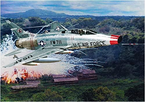 ATLANTIS TOY & HOBBY F-100c Super Sabre 1/70 Scal Plastic Model Kit Atlantis