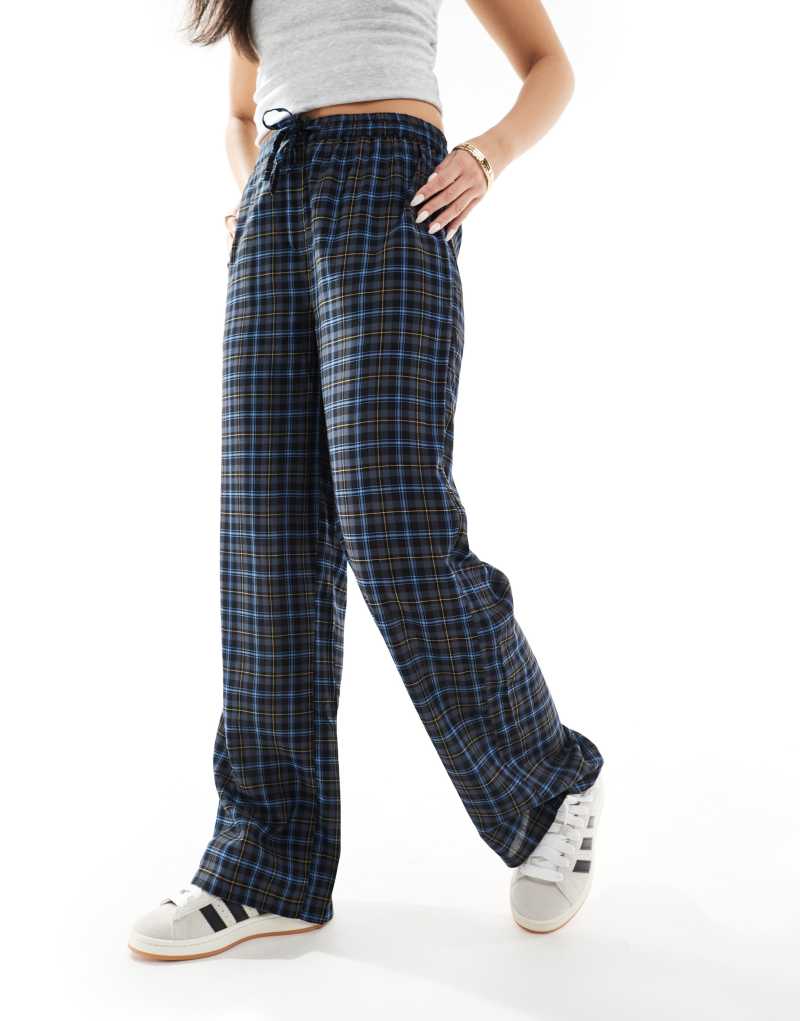 ONLY wide leg check pants in dark gray Only