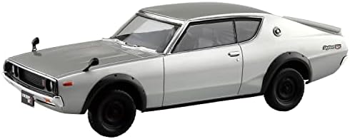 Aoshima Nissan C-110 Skyline GT-R (Silver) 1:32 Scale Plastic Model Kit Aoshima