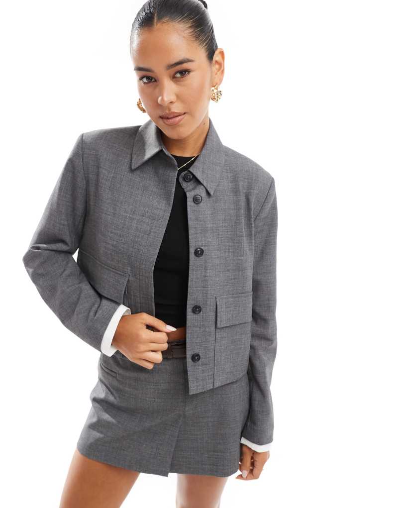 Stradivarius cropped tailored jacket in gray - part of a set Stradivarius