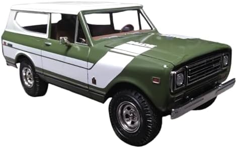 AMT 1977 International Harvester Scout II 1:25 Scale Model Kit Amt