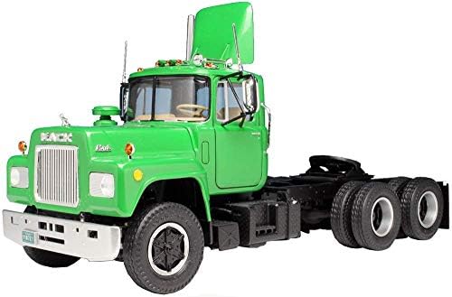 AMT Mack R685ST Semi Tractor 1:25 Scale Model Kit (AMT1039) Platz