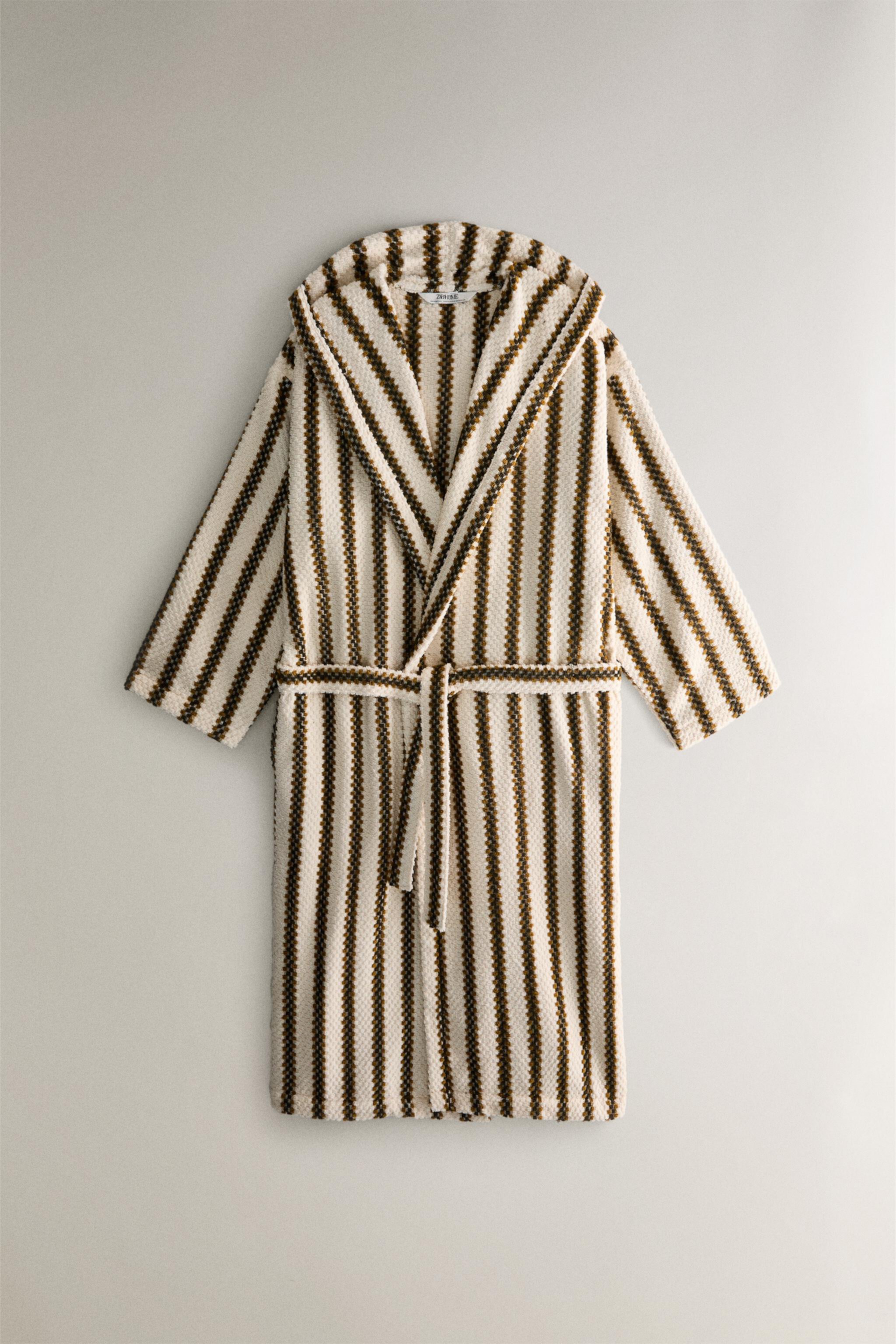 GEOMETRIC JACQUARD BATHROBE Zara Home