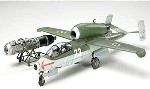 Модель самолёта Tamiya Heinkel He 162A-2 Salamander в масштабе 1/48 с деталями BMW003 и фигуркой пилота Tamiya