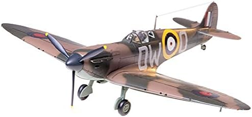 Сборная модель самолёта Tamiya Supermarine Spitfire Mk.I в масштабе 1/48 с фигуркой пилота и возможностями выбора маркировки Tamiya