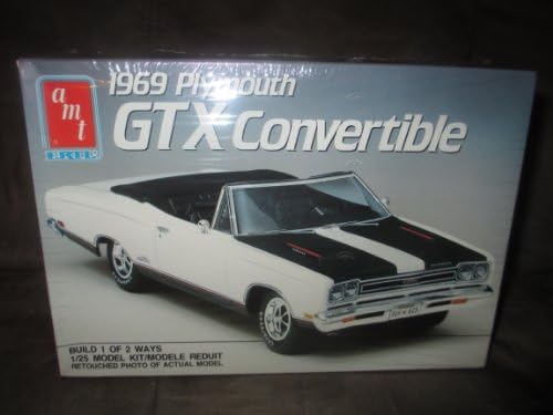 1969 Plymouth GTX Hemi Convertible 1/25th Scale Model Kit. Amt