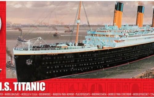 Airfix 1:400 RMS Titanic Gift Set - Plastic Model Kits, Model Ship & Boat Building Kits for Adults, Includes: 1:400 Scale Model of The RMS Titanic, 8 Humbrol Acrylic Paints, 2 Brushes & 2 Poly Cement Airfix