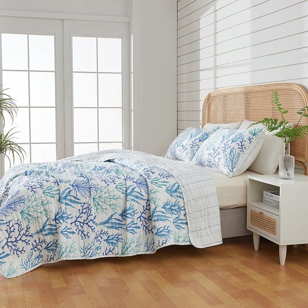 Madelinen® Coastal Watercolor Coral Quilt Set with Shams Madelinen