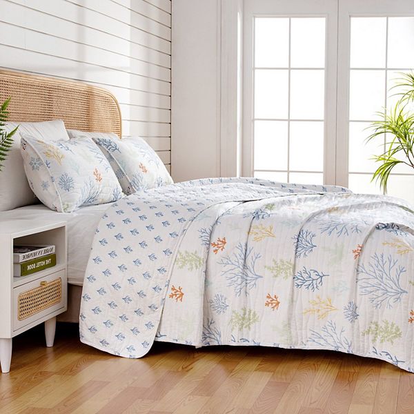 Madelinen® Coastal Pastel Coral Reversible Quilt Set with Shams Madelinen