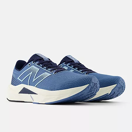 Кроссовки для бега New Balance FuelCell Propel v5 с увеличенной энергией возврата New Balance