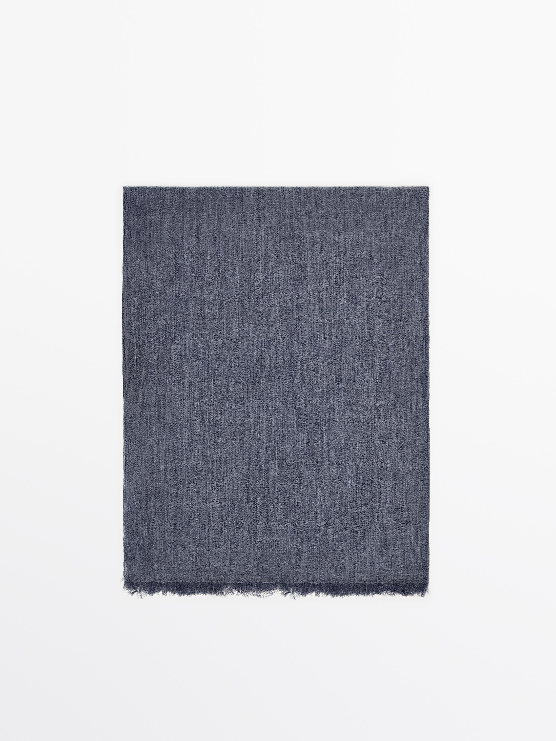 Flowing wool scarf with frayed edges Massimo Dutti