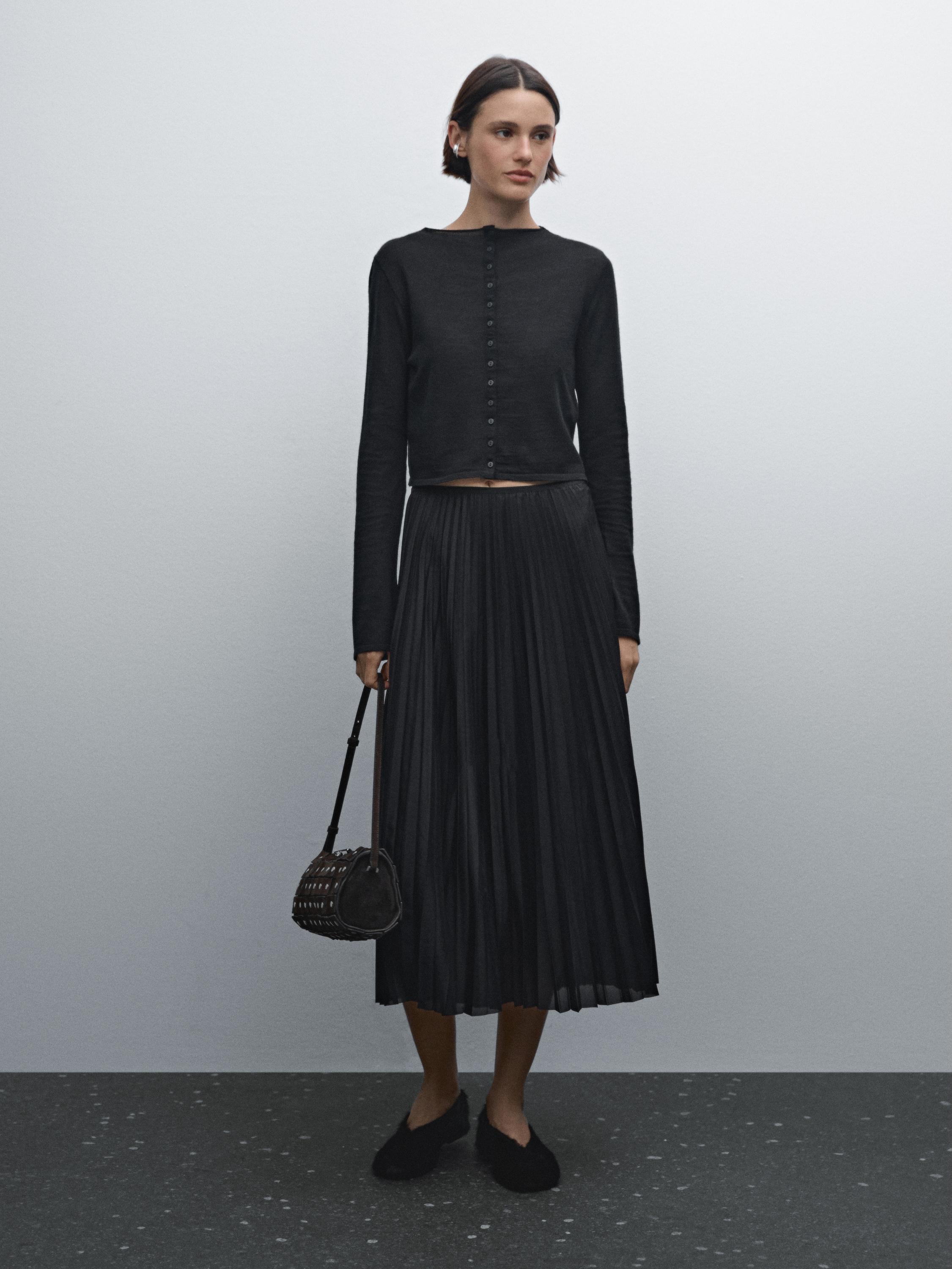 Pleated midi skirt with box pleats Massimo Dutti