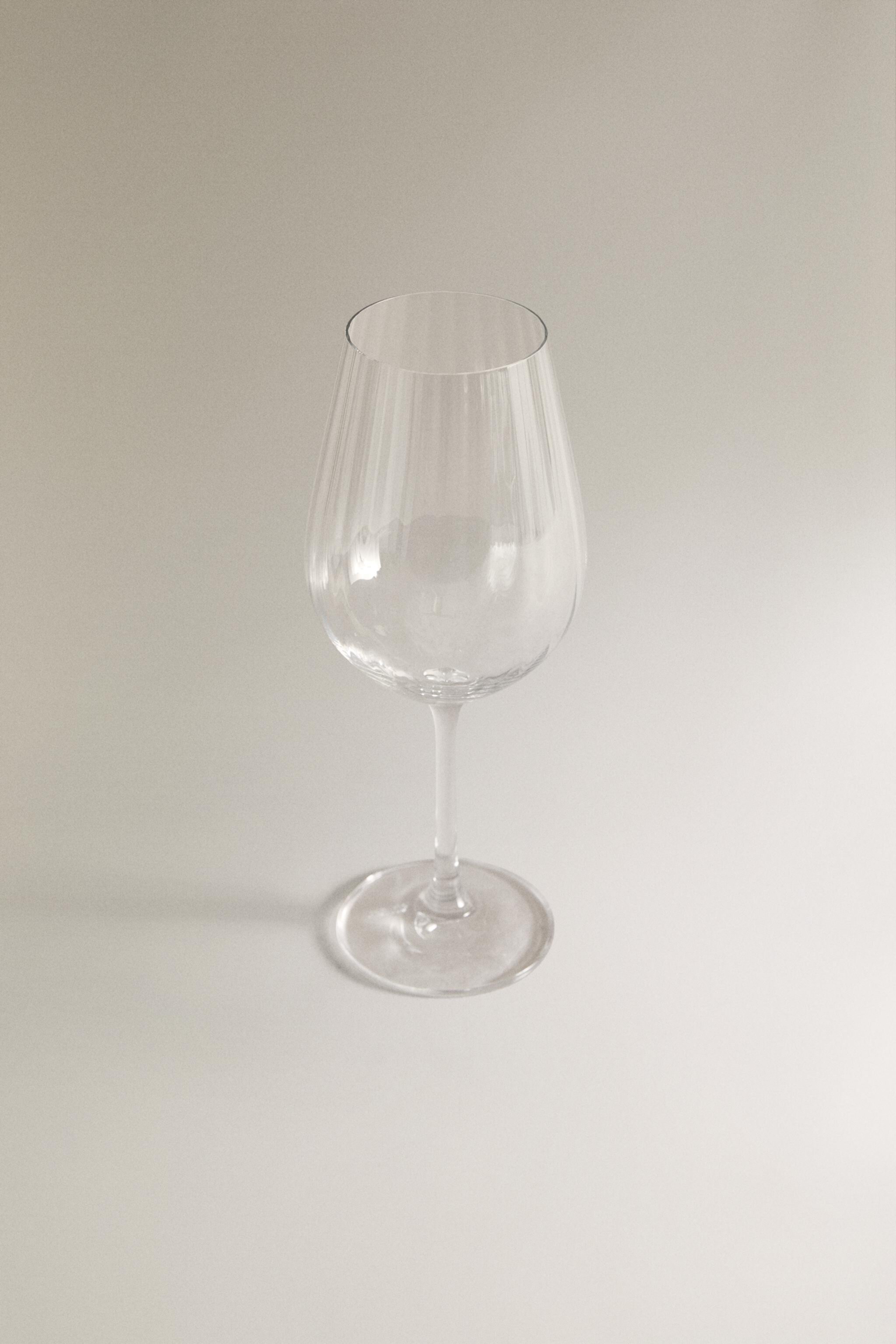 TEXTURED CRYSTALLINE WINE GLASS Zara Home