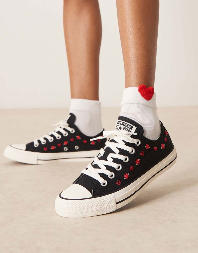 Кроссовки Converse Chuck Taylor All Star с вышивкой в виде сердец и роз, низкий профиль Converse