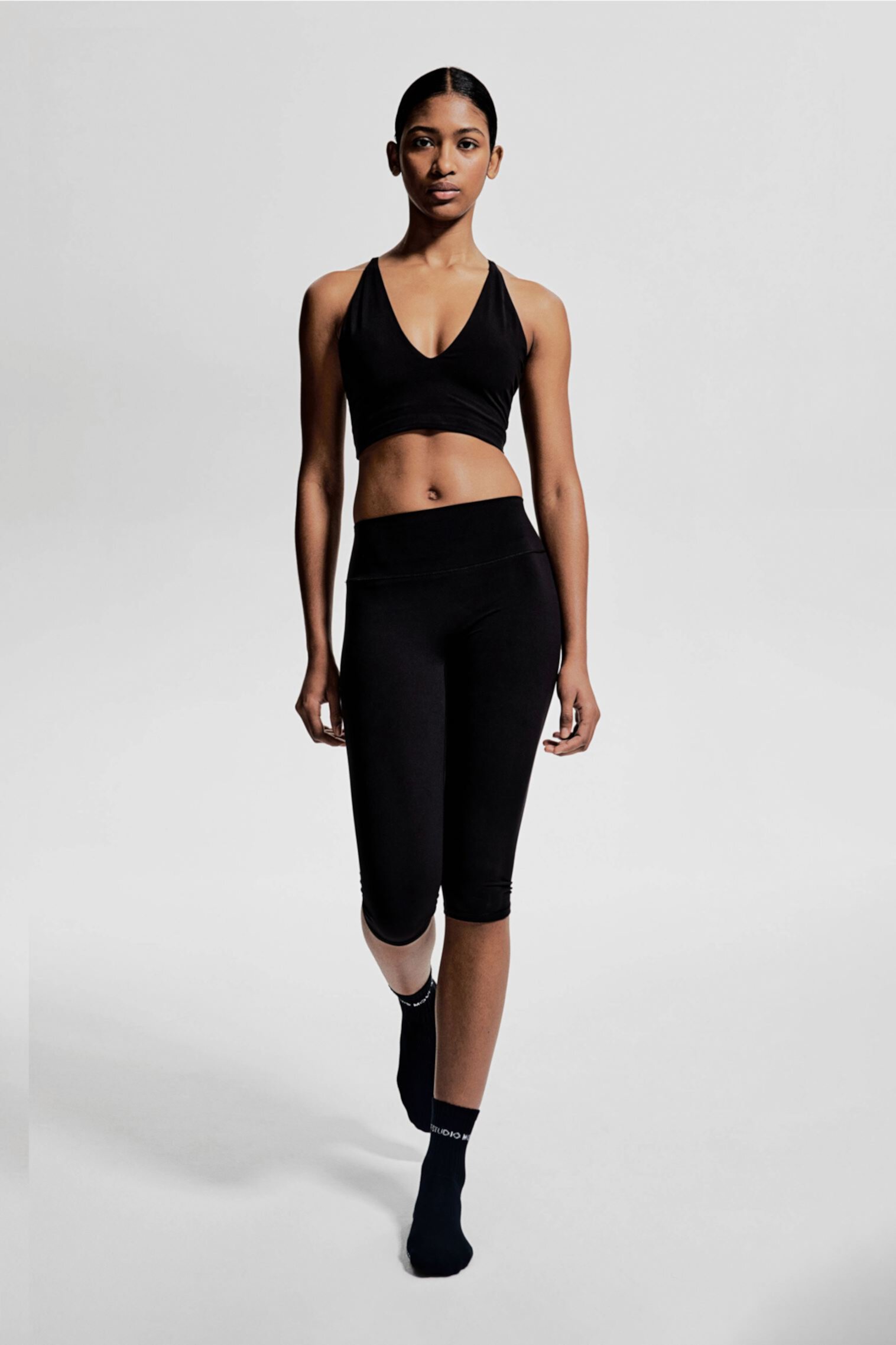 Capri Sports Leggings in SoftMove™ H&M