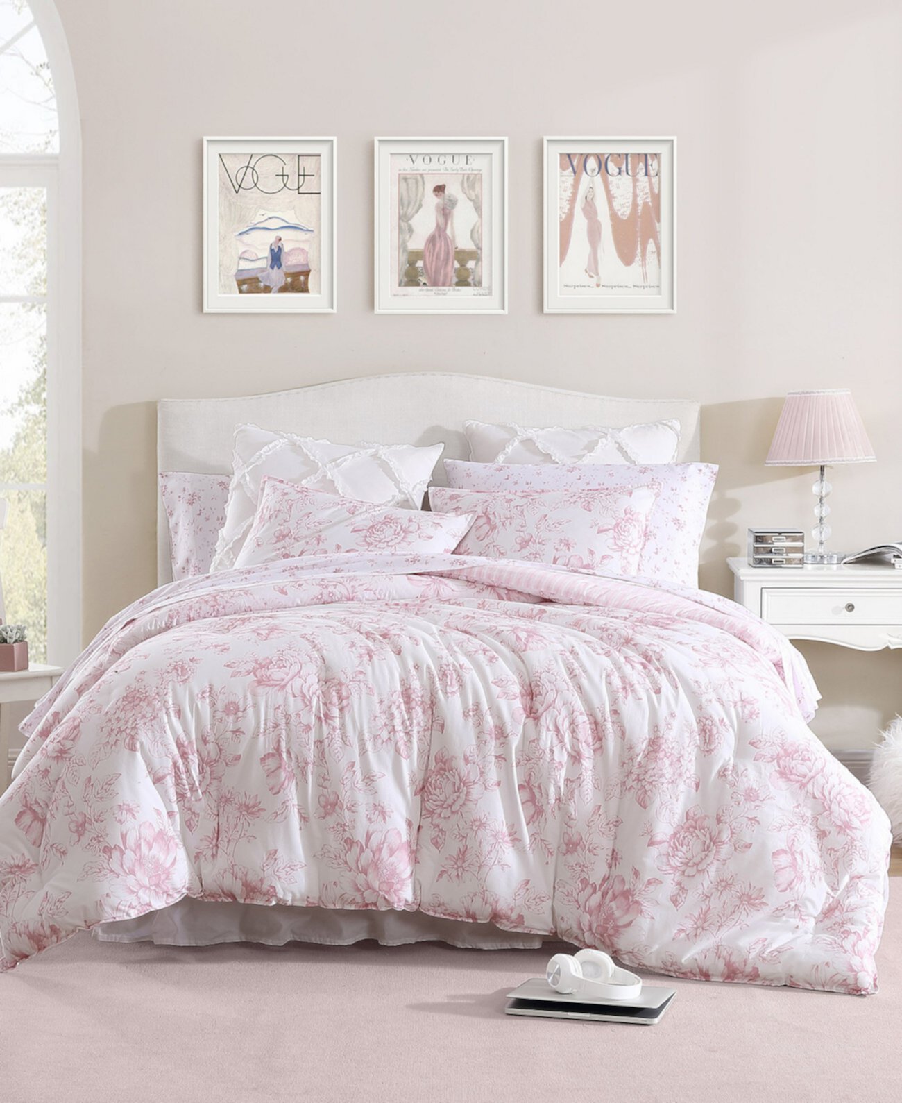 Delphine Cotton Reversible 3 Piece Comforter Set, Full/Queen Laura Ashley